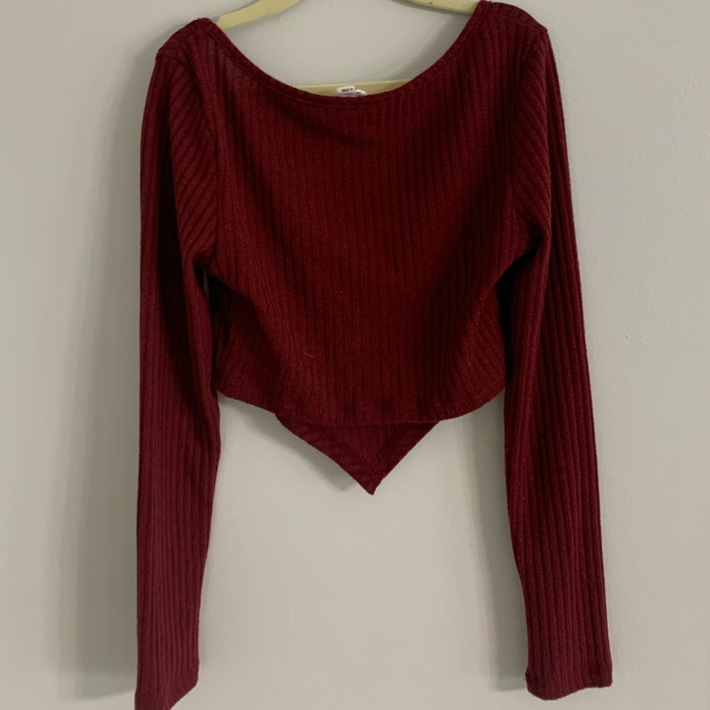 Square neck asymmetrical hem rib-knit